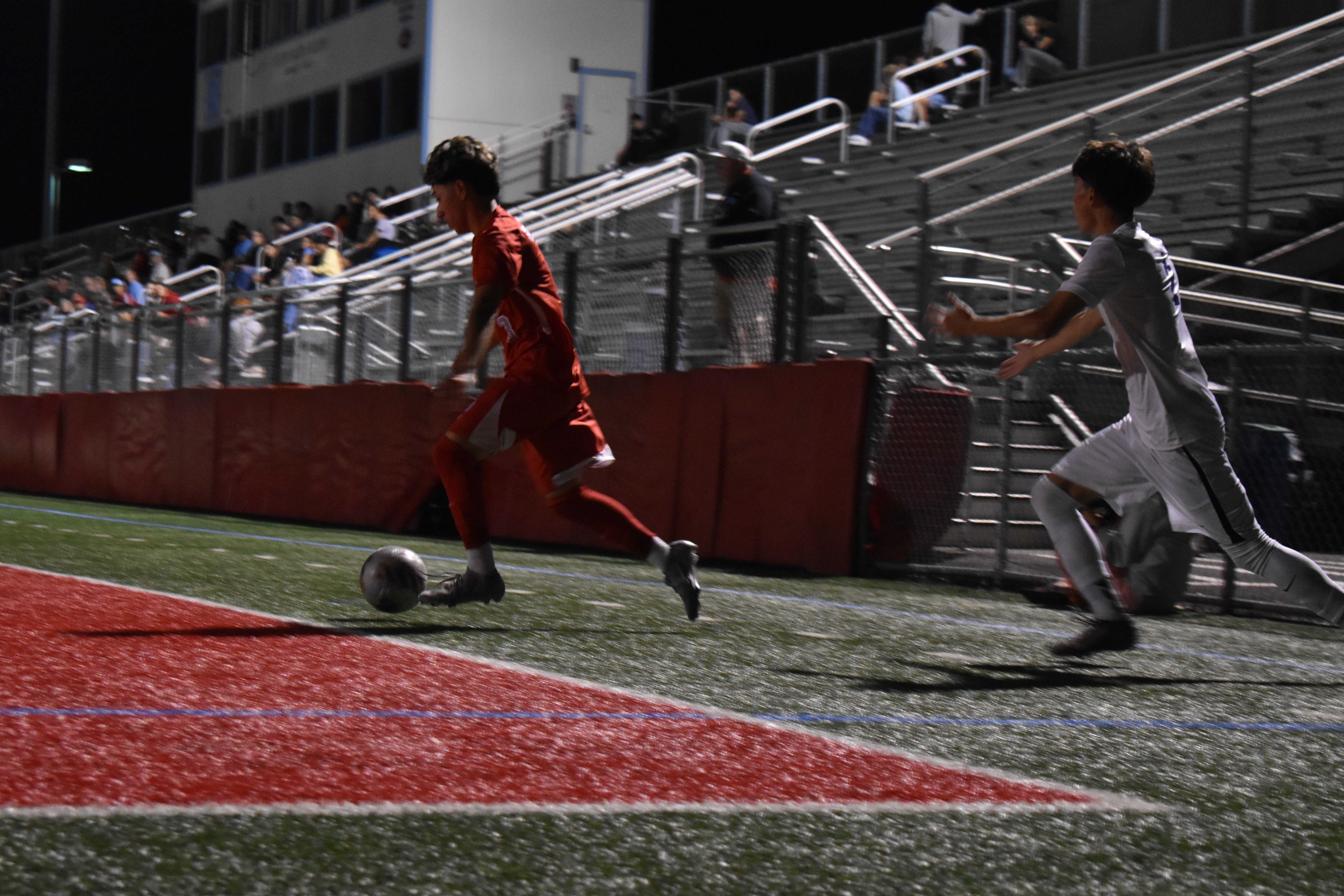 Neck to Neck: South Saxons V.S. Sunset Apollos